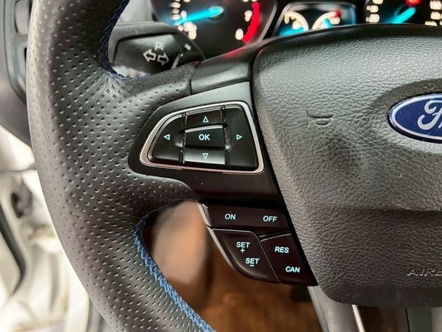 原鈑件/定速/換檔撥片/導航/360環景/免KEY/盲點偵測/恆溫空調/感應頭燈/電動尾門/全景天窗  第9張相片