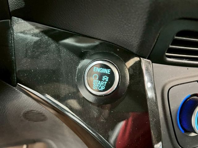 原鈑件/定速/換檔撥片/導航/360環景/免KEY/盲點偵測/恆溫空調/感應頭燈/電動尾門/全景天窗  第12張相片