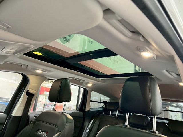 原鈑件/定速/換檔撥片/導航/360環景/免KEY/盲點偵測/恆溫空調/感應頭燈/電動尾門/全景天窗  第18張相片