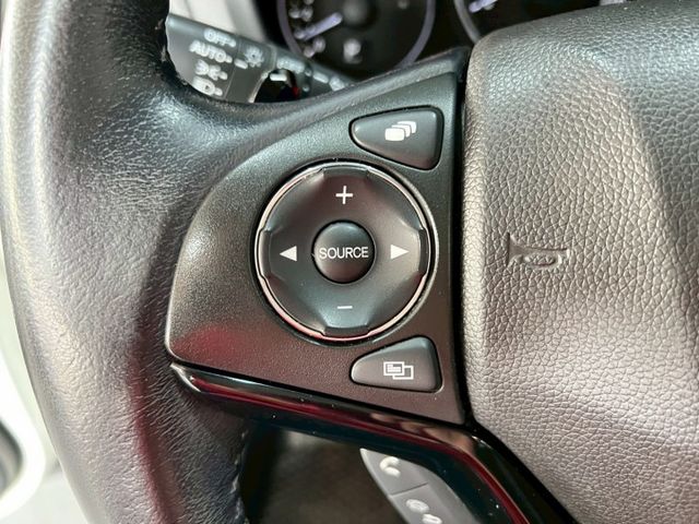 2019 HRV S版 里程實跑/原鈑件/定速/換檔撥片/電子手煞/倒車顯影/免KEY/恆溫空調/感應頭燈/LED頭燈  第8張相片