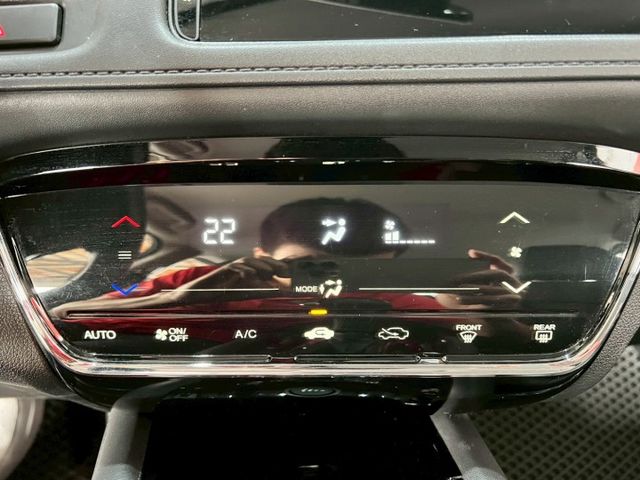 2019 HRV S版 里程實跑/原鈑件/定速/換檔撥片/電子手煞/倒車顯影/免KEY/恆溫空調/感應頭燈/LED頭燈  第13張相片