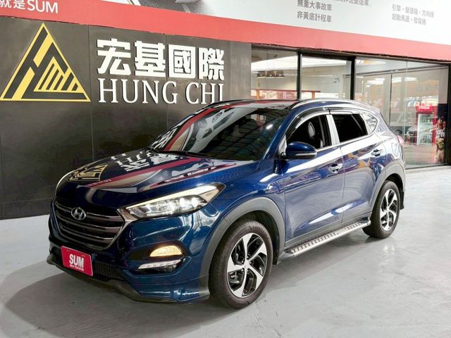 汽油尊貴版 定速/倒車顯影/免KEY/恆溫空調/電動座椅/後座傾倒/感應頭燈/全景天窗/安卓機/CarPlay  第1張相片