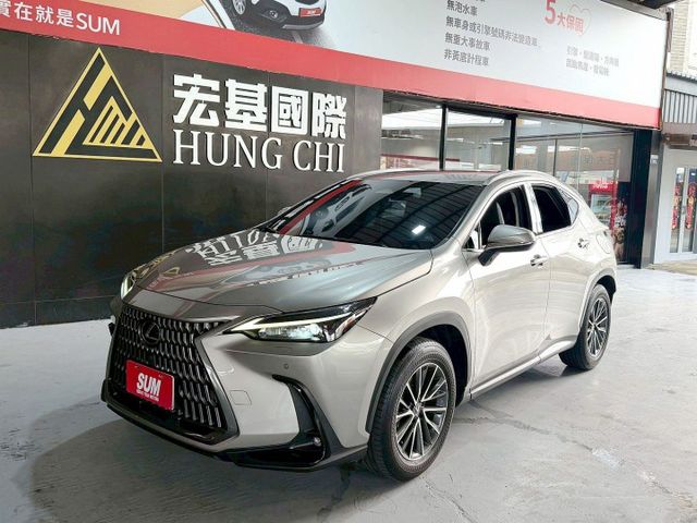 頂級豪華版 原鈑件/感應式雨刷/換檔撥片/倒車顯影/免KEY/盲點偵測/ACC/恆溫空調/電動座椅/感應頭燈/電動尾門  第1張相片