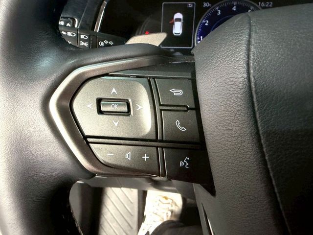 頂級豪華版 原鈑件/感應式雨刷/換檔撥片/倒車顯影/免KEY/盲點偵測/ACC/恆溫空調/電動座椅/感應頭燈/電動尾門  第9張相片