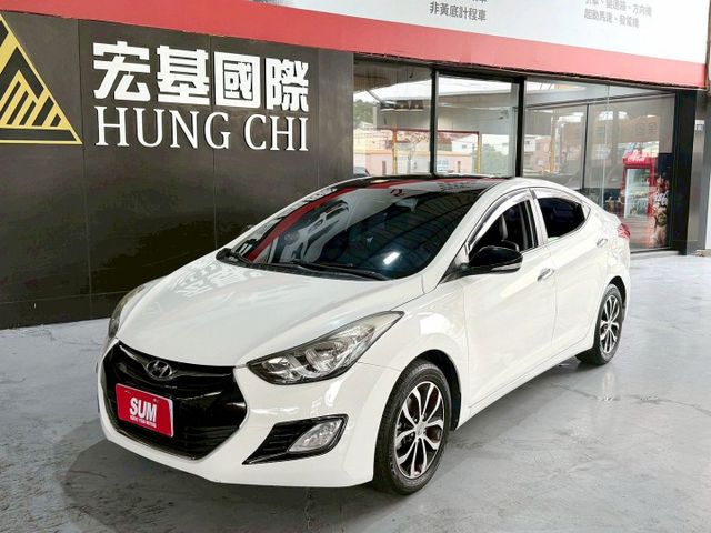 定速/感應式雨刷/倒車顯影/免KEY/恆溫空調/電動座椅/後座傾倒/光感應頭燈/天窗  第1張相片