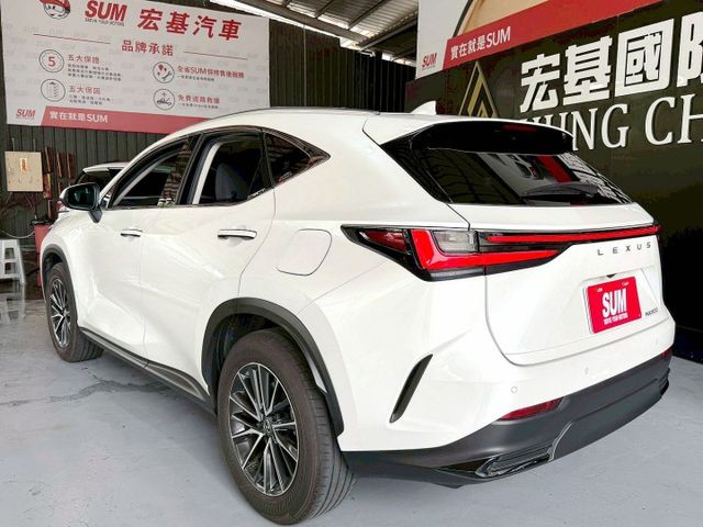 NX200 菁英版 原鈑件/感應式雨刷/ 換檔撥片/倒車顯影/免KEY/盲點偵測/ACC/恆溫空調/光感應頭燈  第2張相片