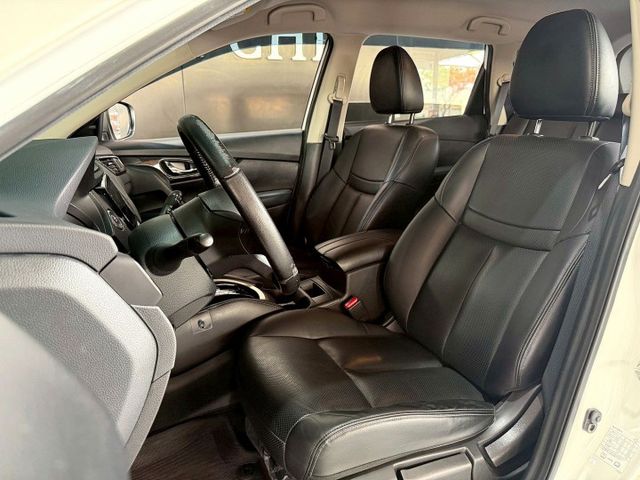 X-Trail 智行版 原鈑件/ACC跟車/盲點偵測/免KEY/360環景/恆溫空調/感應頭燈/電動尾門/CarPlay  第6張相片