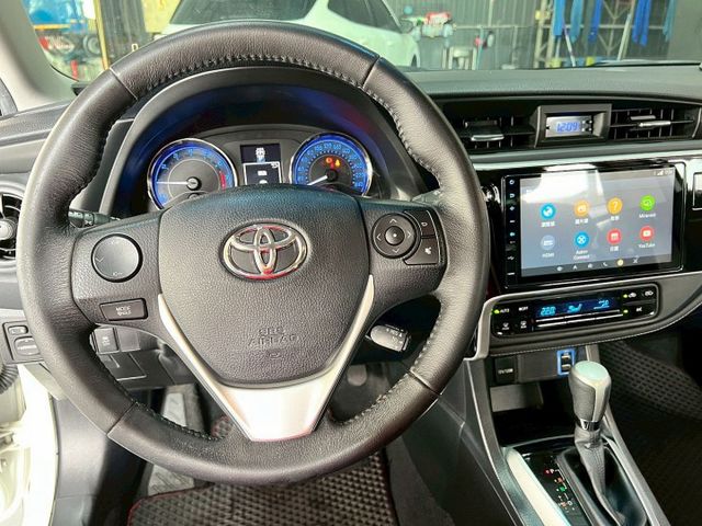 尊爵版 定速/免KEY/LED頭燈/電動座椅/恆溫空調/藍牙/感應頭燈/  第8張相片