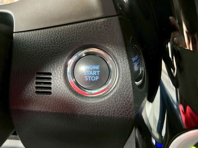 尊爵版 定速/免KEY/LED頭燈/電動座椅/恆溫空調/藍牙/感應頭燈/  第12張相片