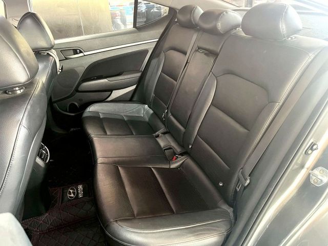 尊貴型 安卓機/倒車顯影/後座出風口/光感應頭燈/胎壓監控/藍牙  第6張相片