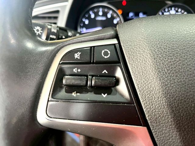 尊貴型 安卓機/倒車顯影/後座出風口/光感應頭燈/胎壓監控/藍牙  第8張相片