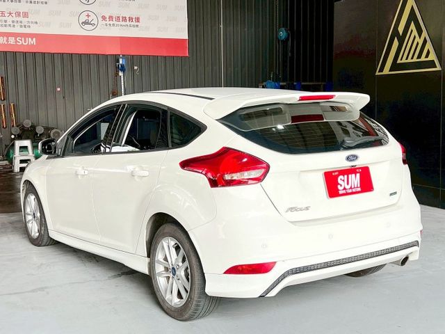 定速/感應式雨刷/換檔撥片/倒車顯影/衛星導航/光感應頭燈  第2張相片