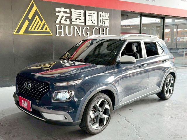 2022 Venue GLC 定速/倒車顯影/免KEY/恆溫空調/感應頭燈/藍牙/無線充電/原鈑件  第1張相片