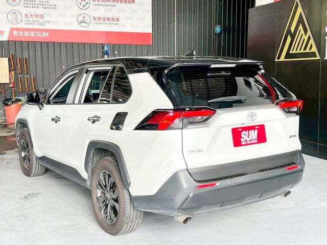 旗艦版 原鈑件/感應式雨刷/360環景/盲點偵測/ACC/恆溫空調/電動座椅/感應頭燈/電動尾門  第2張相片