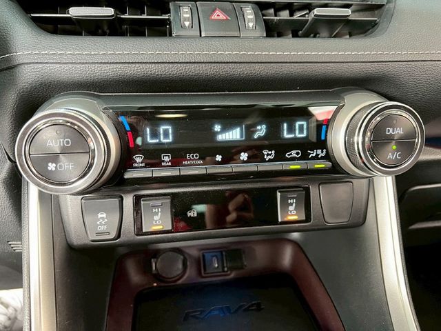 旗艦版 原鈑件/感應式雨刷/360環景/盲點偵測/ACC/恆溫空調/電動座椅/感應頭燈/電動尾門  第13張相片