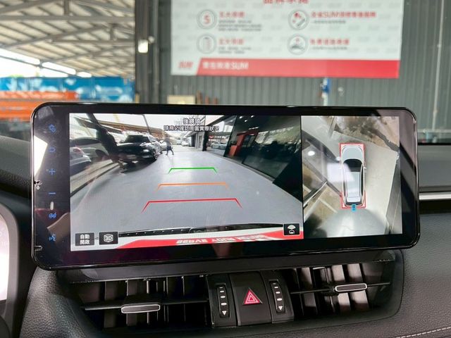 旗艦版 原鈑件/感應式雨刷/360環景/盲點偵測/ACC/恆溫空調/電動座椅/感應頭燈/電動尾門  第15張相片