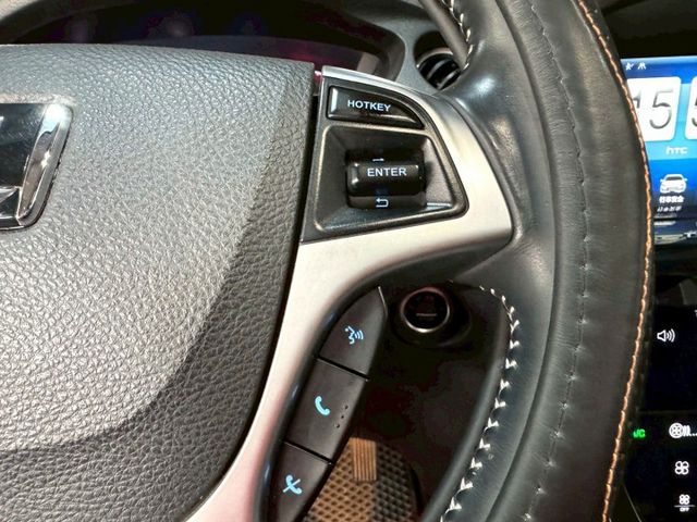 U7 旗艦型 定速/360環景/免KEY/恆溫空調/電動座椅/感應頭燈/	天窗/電動尾門  第10張相片