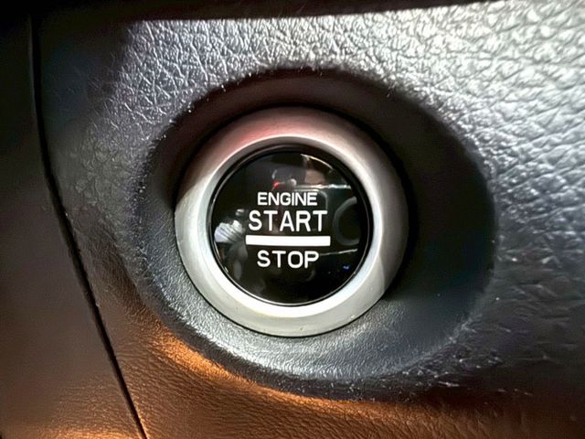 U7 旗艦型 定速/360環景/免KEY/恆溫空調/電動座椅/感應頭燈/	天窗/電動尾門  第11張相片