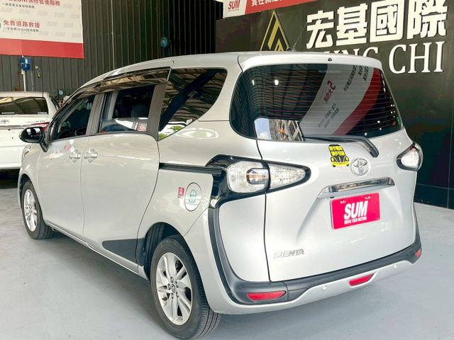 7人座豪華＋ 定速/倒車顯影/免KEY/抬頭顯示器/恆溫空調/車道偏離警示/電動滑門  第2張相片