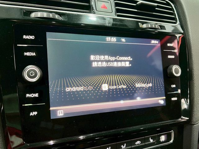 Golf Variant R-Line ACC跟車/換檔撥片/免KEY/電動座椅/全景天窗/空力套件/感應雨刷/感應頭燈  第14張相片