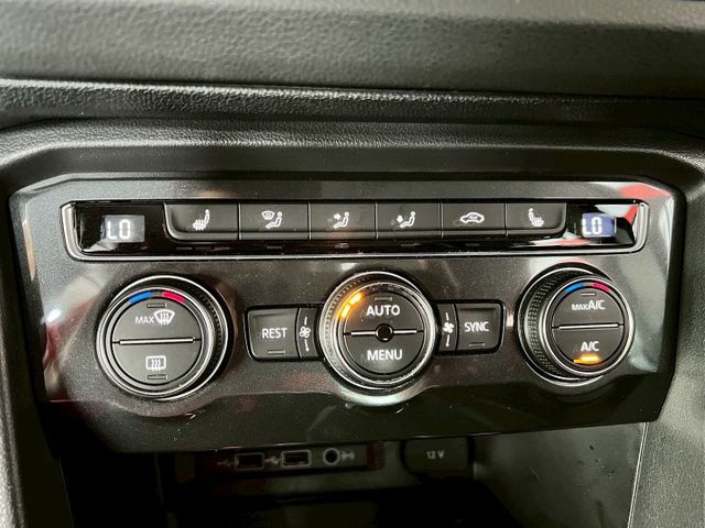 原鈑件/感應式雨刷/倒車顯影/免KEY/ACC跟車/電動座椅/恆溫空調/感應頭燈/電動尾門  第12張相片