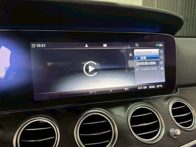 換檔撥片/感應式雨刷/ACC跟車/電動座椅/光感應頭燈/電動尾門/天窗/盲點偵測  第17張相片