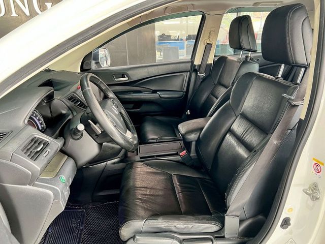 2.4 VTi-S 定速/感應式雨刷/換檔撥片/倒車顯影/恆溫空調/光感應頭燈/天窗  第5張相片