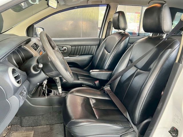 2013 Nissan Livina 1.6 C  第5張相片