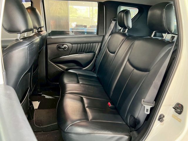 2013 Nissan Livina 1.6 C  第6張相片