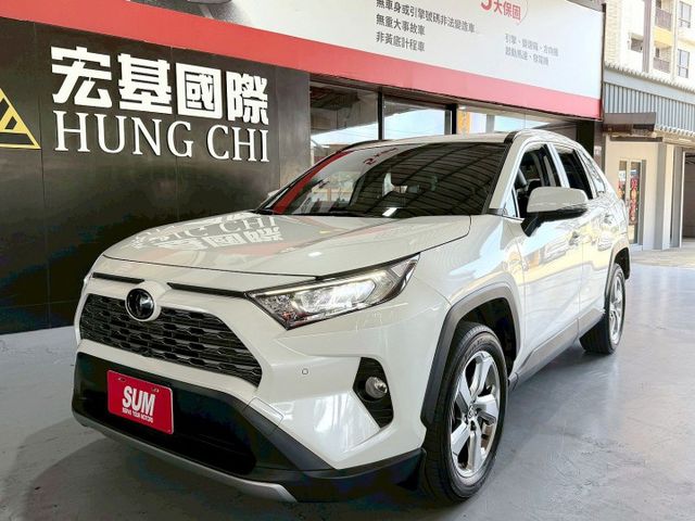 RAV4 2.0旗艦 感應式雨刷/360環景/免KEY/盲點偵測/ACC/抬顯/電動座椅/恆溫空調/感應頭燈/電動尾門  第1張相片