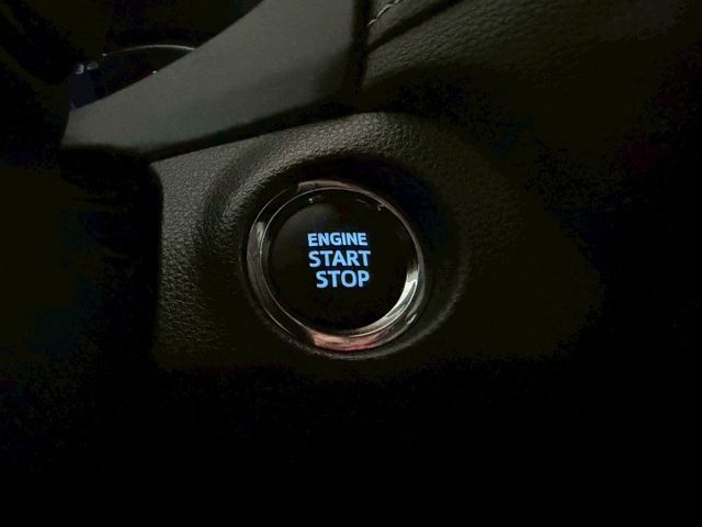 RAV4 2.0旗艦 感應式雨刷/360環景/免KEY/盲點偵測/ACC/抬顯/電動座椅/恆溫空調/感應頭燈/電動尾門  第11張相片