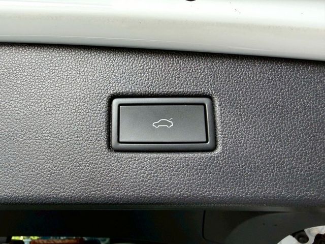 Tiguan 280 TSI Life 換檔撥片/感應雨刷/免KEY/360環景/恆溫空調/電動座椅/感應頭燈/電動尾門  第4張相片