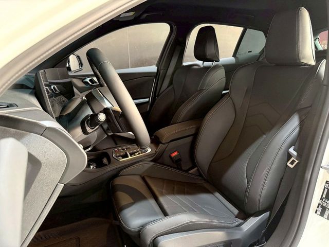 120 M Sport 360環景/免KEY/盲點偵測/ACC/抬顯/電動座椅/主動轉向頭燈/電動尾門/空力套件  第6張相片