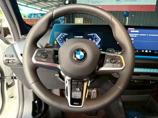 120 M Sport 360環景/免KEY/盲點偵測/ACC/抬顯/電動座椅/主動轉向頭燈/電動尾門/空力套件  第8張相片