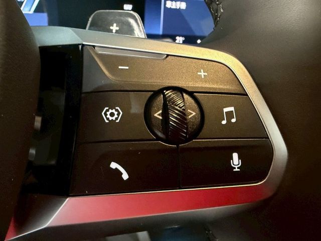 120 M Sport 360環景/免KEY/盲點偵測/ACC/抬顯/電動座椅/主動轉向頭燈/電動尾門/空力套件  第10張相片