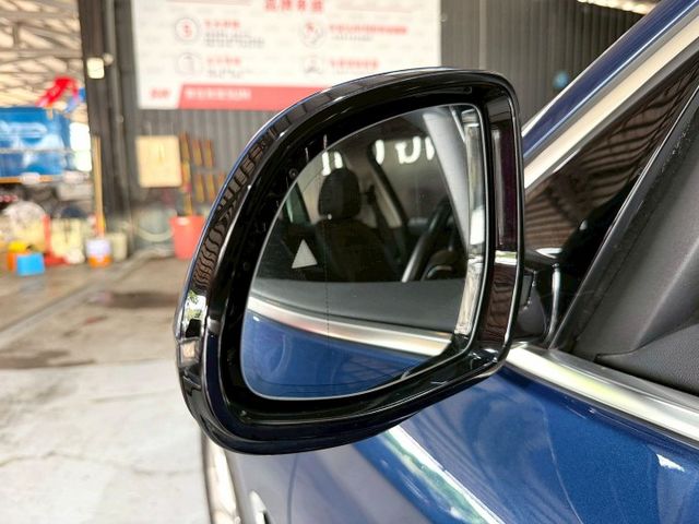 2019 BMW X3 20I 換檔撥片/感應雨刷/免KEY/360環景/盲點偵測/ACC/HK音響/電動座椅/電動尾門  第19張相片