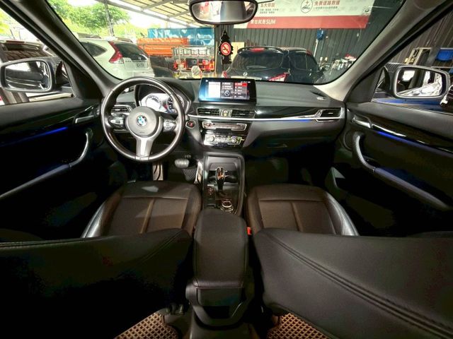 X1 sDrive18i領航版 定速/倒車顯影/感應雨刷/恆溫空調/免KEY/感應頭燈/電動尾門/抬顯/電動座椅  第5張相片