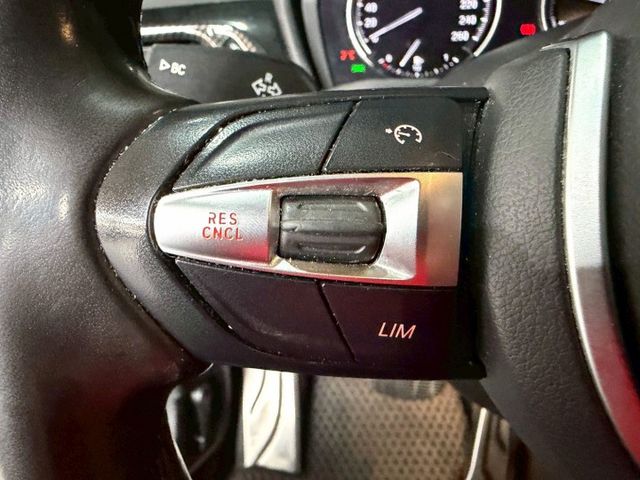 X1 sDrive18i領航版 定速/倒車顯影/感應雨刷/恆溫空調/免KEY/感應頭燈/電動尾門/抬顯/電動座椅  第9張相片