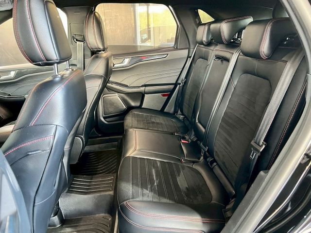 2023 Ford Kuga EcoBoost 250 AWD ST-Line X  第7張相片
