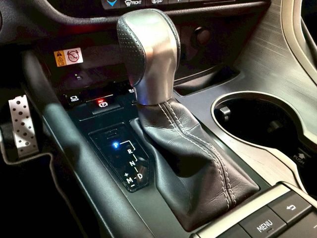 RX300 F Sport  換檔撥片/感應式雨刷/盲點偵測/免KEY/360環景/ACC/恆溫空調/電動座椅/感應頭燈  第14張相片