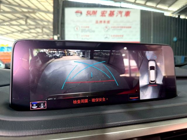 RX300 F Sport  換檔撥片/感應式雨刷/盲點偵測/免KEY/360環景/ACC/恆溫空調/電動座椅/感應頭燈  第18張相片