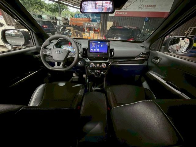 5人旗艦型 免KEY/盲點偵測/ACC跟車/恆溫空調/感應頭燈/循跡防滑/車頂行李架/電子後視鏡/CarPlay  第7張相片