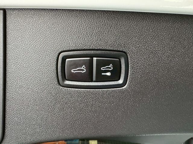 Cayenne Coupe 定速/免KEY/360環景/電動座椅/恆溫空調/感應頭燈/盲點偵測/電動尾翼  第4張相片