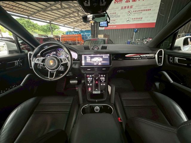 Cayenne Coupe 定速/免KEY/360環景/電動座椅/恆溫空調/感應頭燈/盲點偵測/電動尾翼  第5張相片
