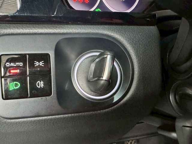 Cayenne Coupe 定速/免KEY/360環景/電動座椅/恆溫空調/感應頭燈/盲點偵測/電動尾翼  第10張相片