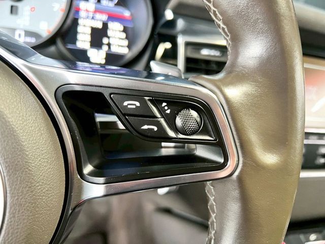 2015 Porsche Macan S  第10張相片