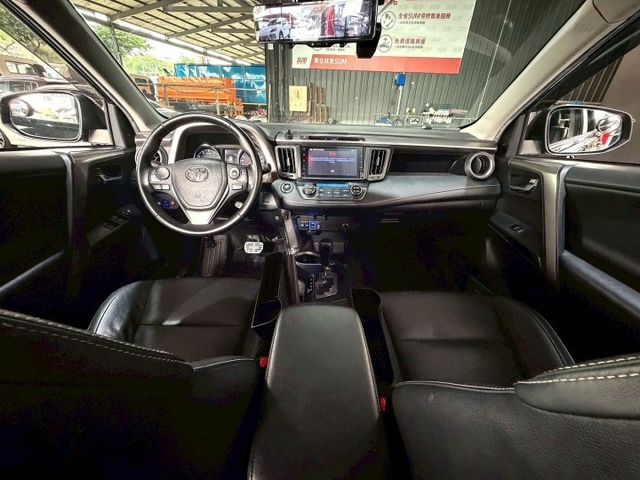 RAV4 2.0 尊爵版 360環景/免KEY/ACC跟車/抬顯/電動座椅/恆溫空調/電動尾門/感應頭燈/電子後視鏡  第5張相片