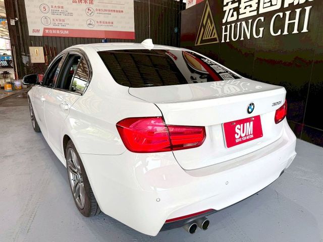 M Sport豪華白金版 定速/感應雨刷/換檔撥片/倒車顯影/免KEY/盲點偵測/恆溫空調/電動座椅/感應頭燈/  第2張相片