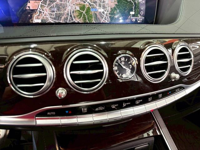 S350d L尊爵版 感應雨刷/感應頭燈/換檔撥片/免KEY/環景影像/ACC跟車/主動轉向頭燈/電動尾門/後座電動調整  第14張相片