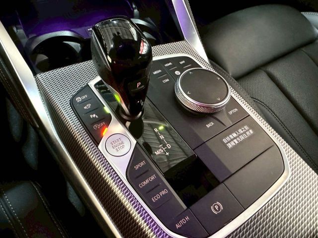 420i M Sport 感應雨刷/換檔撥片/免KEY/360環景/盲點偵測/ACC/恆溫空調/電動尾門  第12張相片